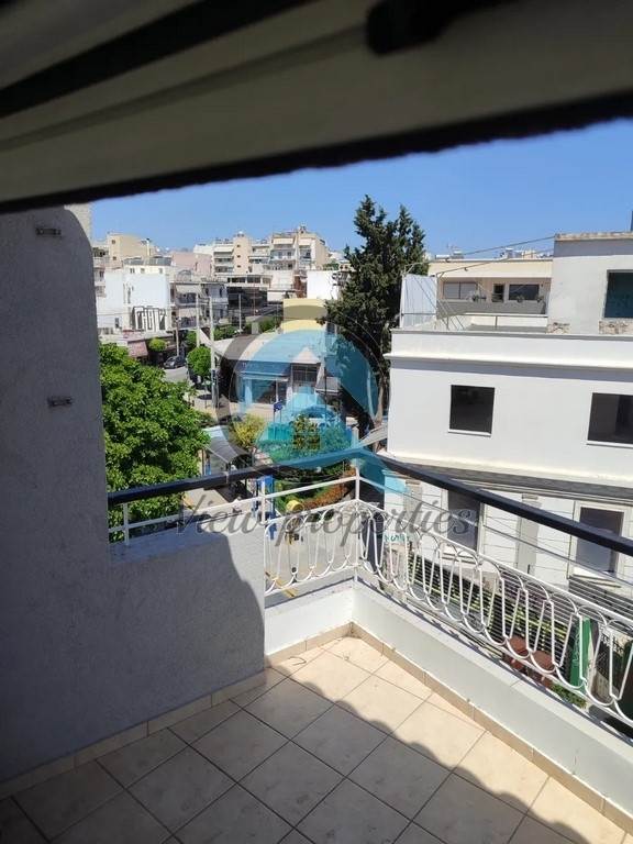 (For Sale) Residential Building || Athens South/Agios Dimitrios - 330 Sq.m, 4 Bedrooms, 550.000€ 